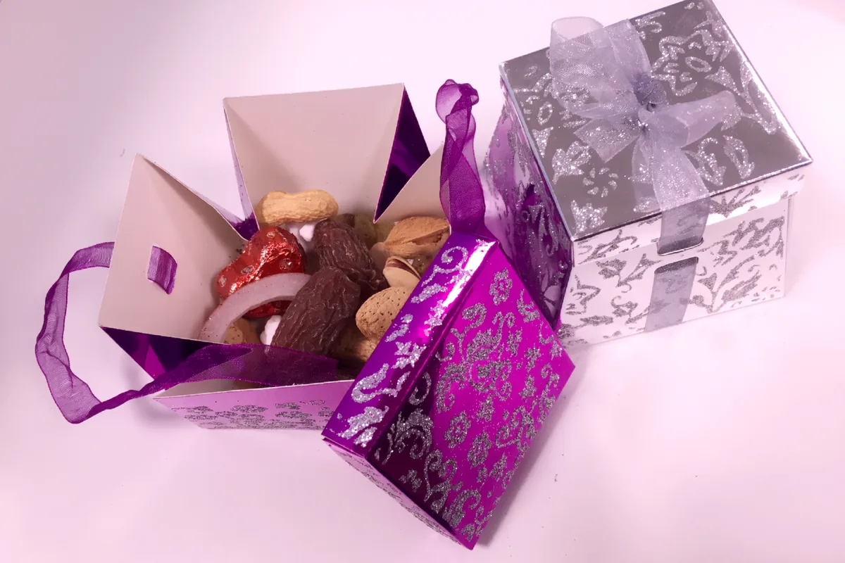 Festive dry fruit gift box with assorted nuts