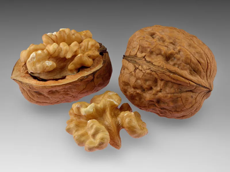Walnuts (Akhrot)